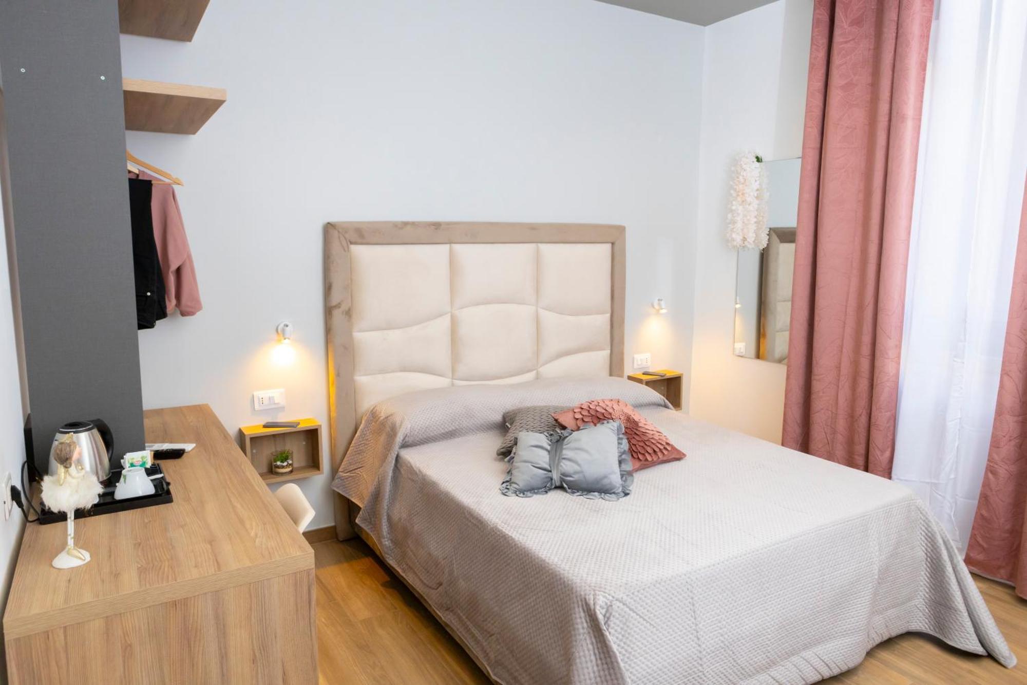 Alleria Rooms ナポリ エクステリア 写真