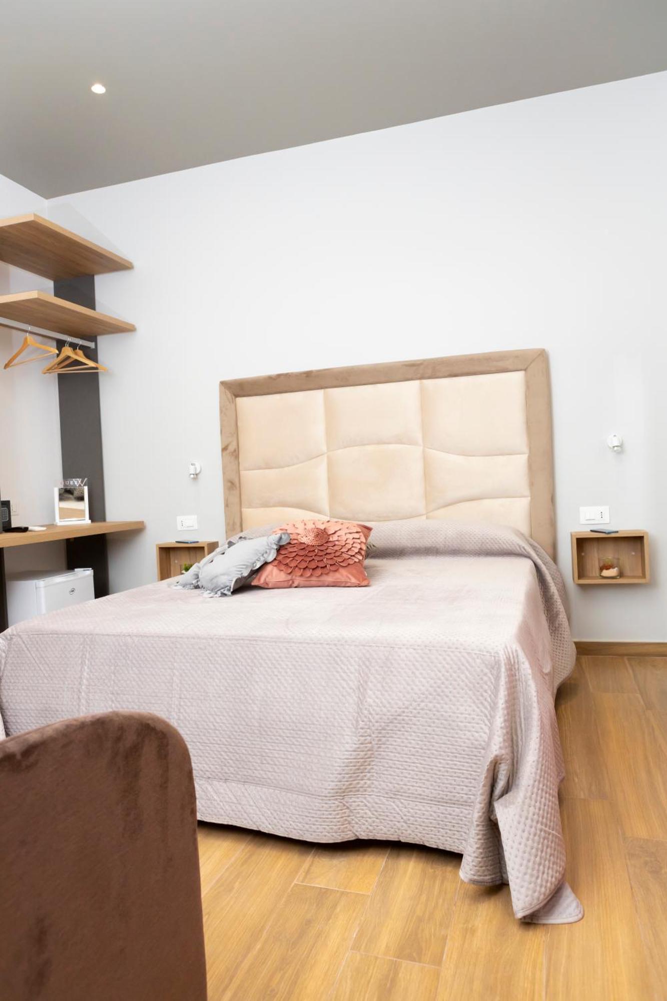 Alleria Rooms ナポリ エクステリア 写真